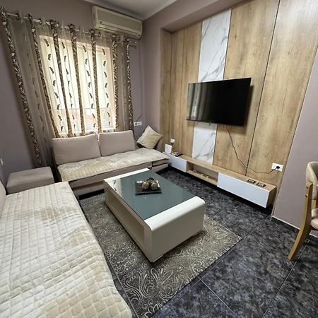 Midtown Cozy Apartment Tiranë Luaran gambar